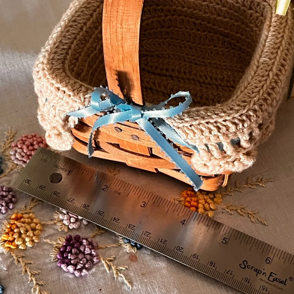 Charming 1985 Longaberger Handwoven Basket w/ Crochet Liner & Blue Ribbon Accent